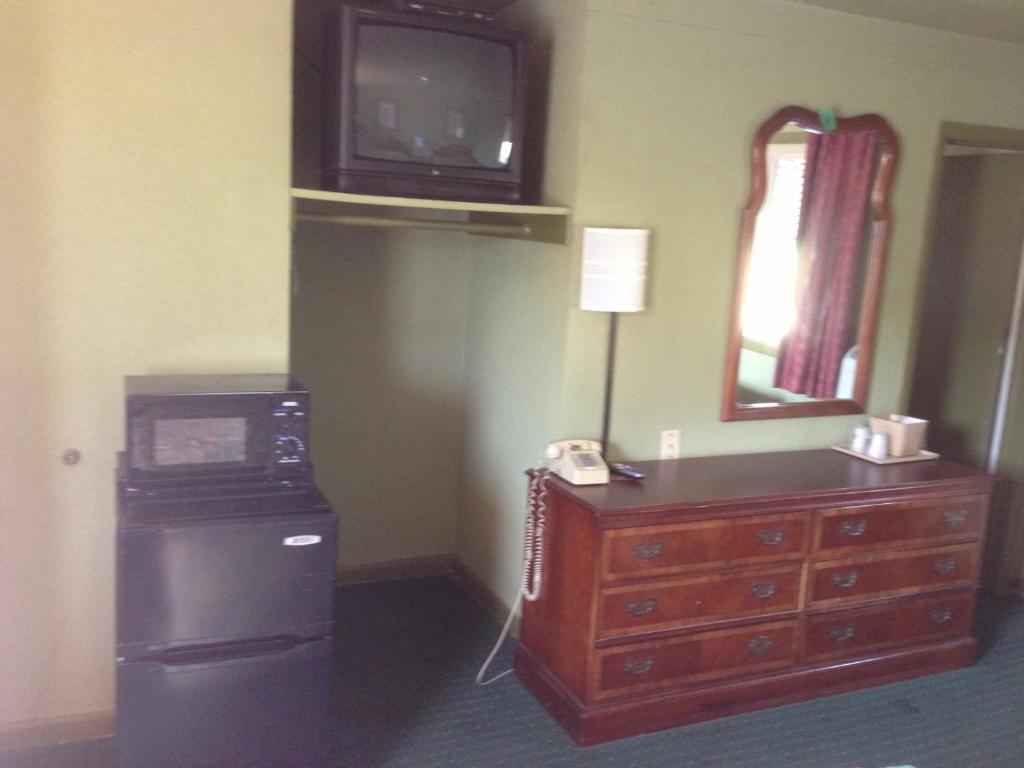 Gretna Motel Room photo